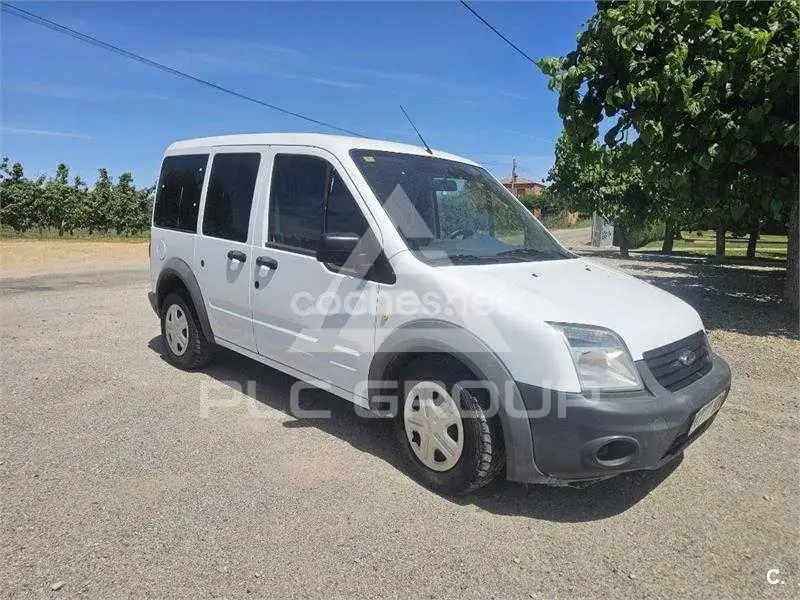 2023 Ford Tourneo