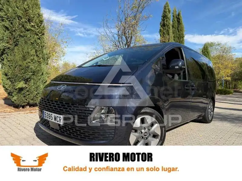 2023 Hyundai Staria