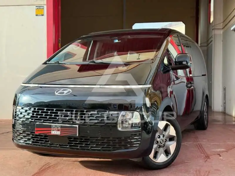 2023 Hyundai Staria