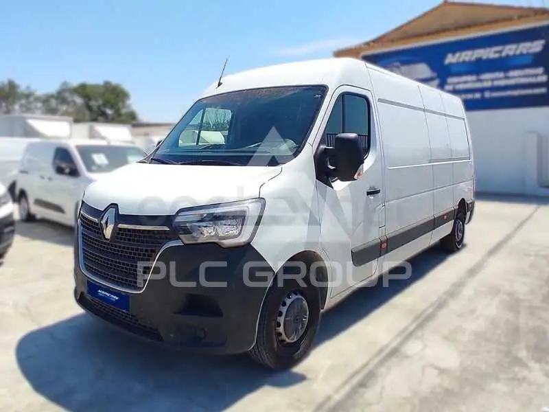 2023 Renault Master