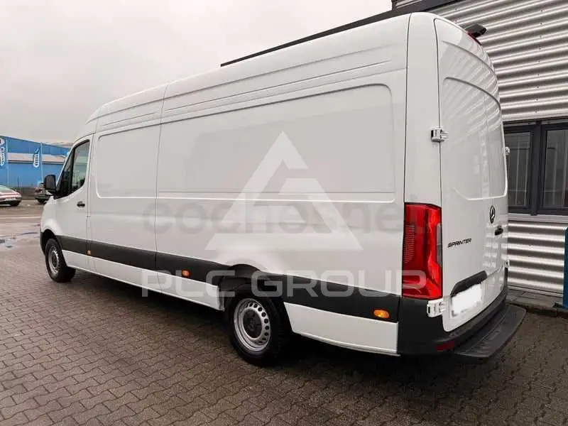 2024 Mercedes Benz Sprinter