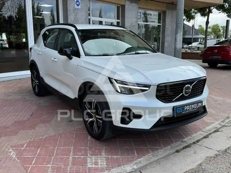 2024 Volvo XC40