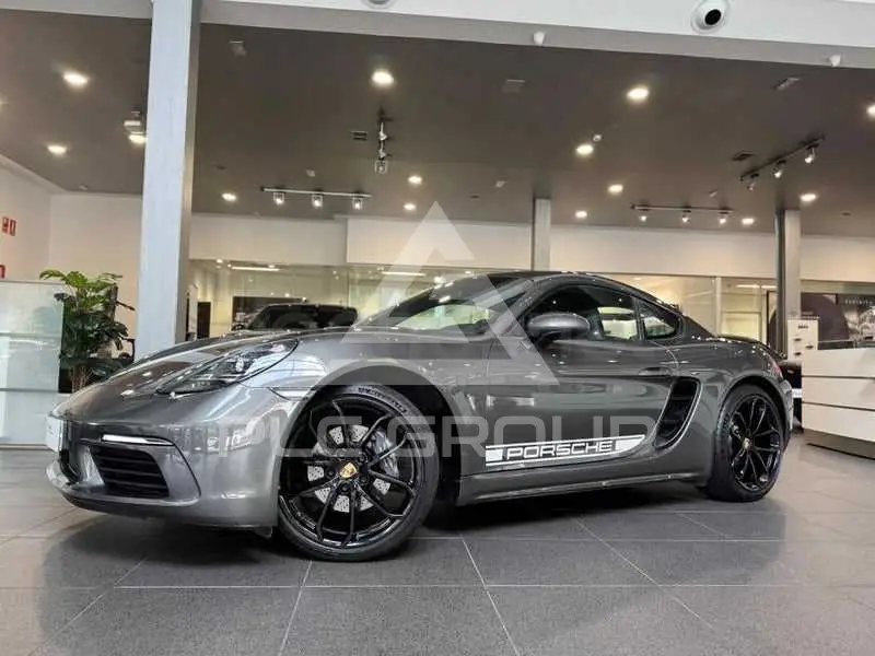 2024 Porsche 718