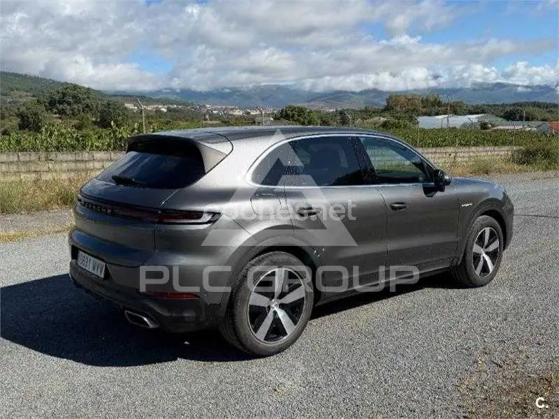 2024 Porsche Cayenne