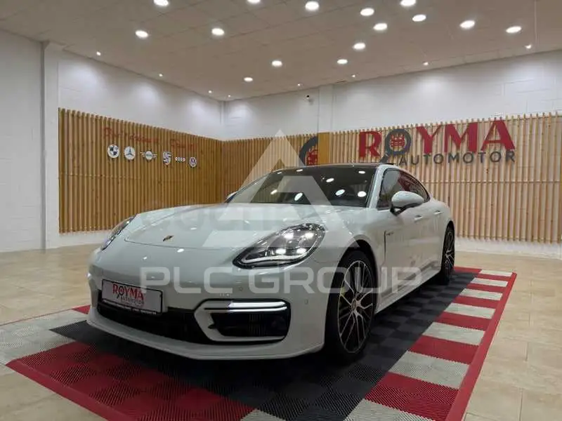 2024 Porsche Panamera
