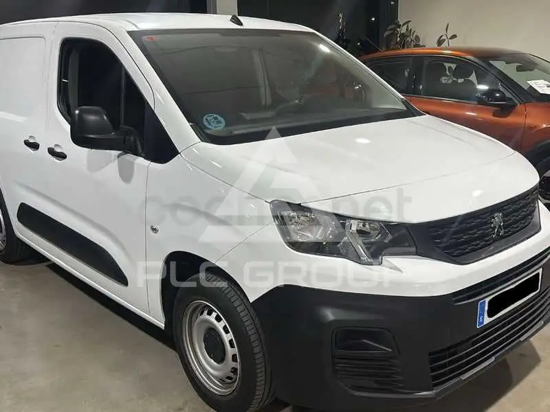 2024 Peugeot Partner