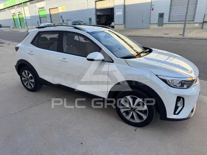 2024 KIA Stonic