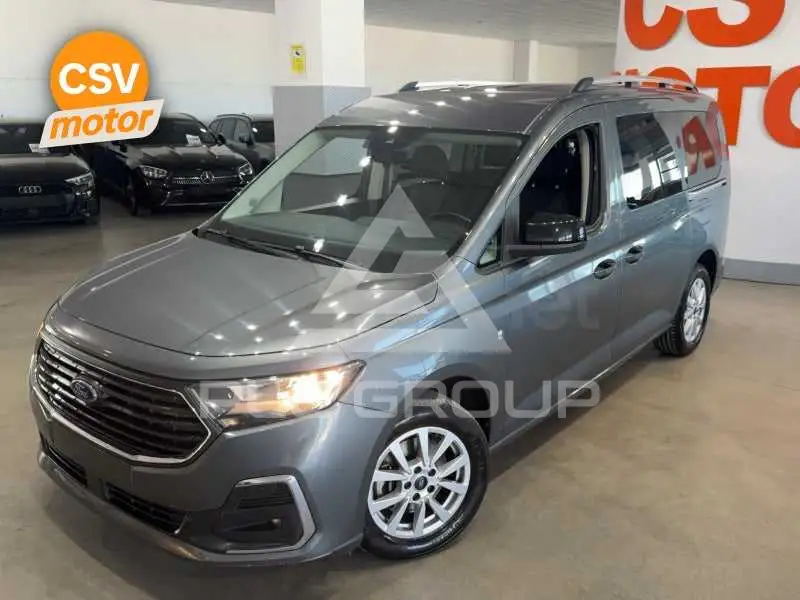 2024 Ford Tourneo