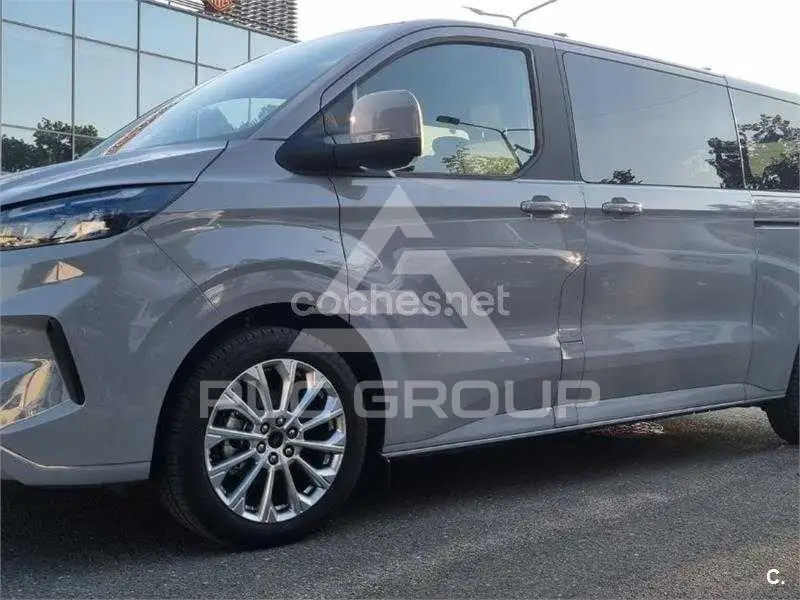 2024 Ford Tourneo