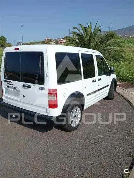 2024 Ford Tourneo