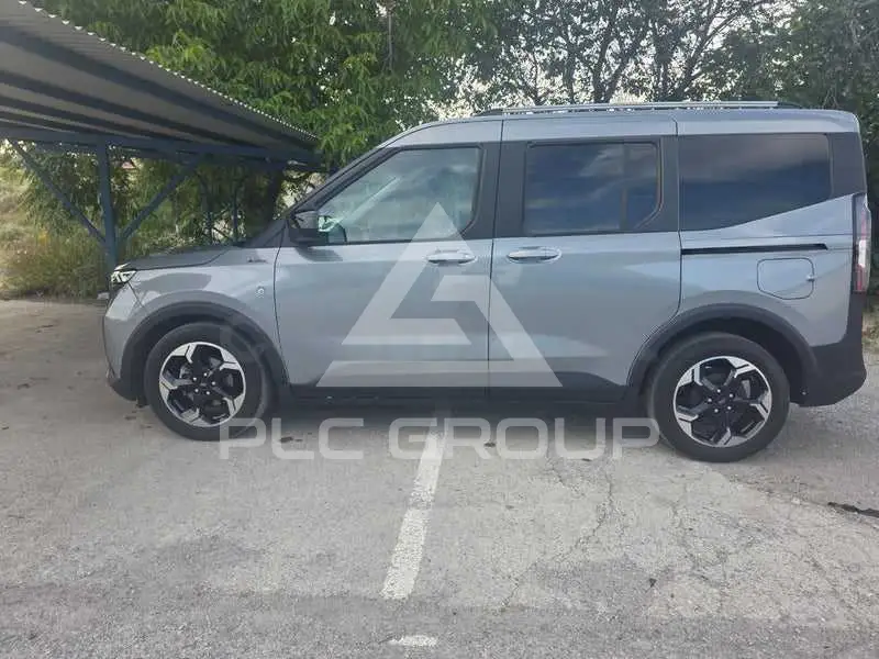 2024 Ford Tourneo
