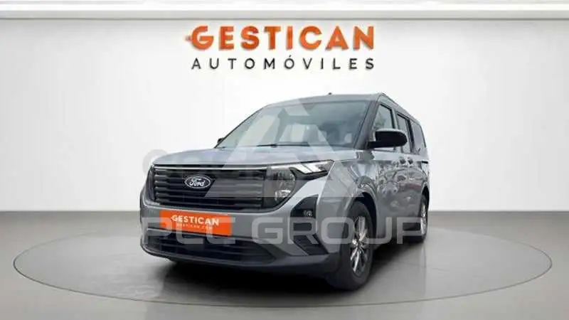 2024 Ford Tourneo