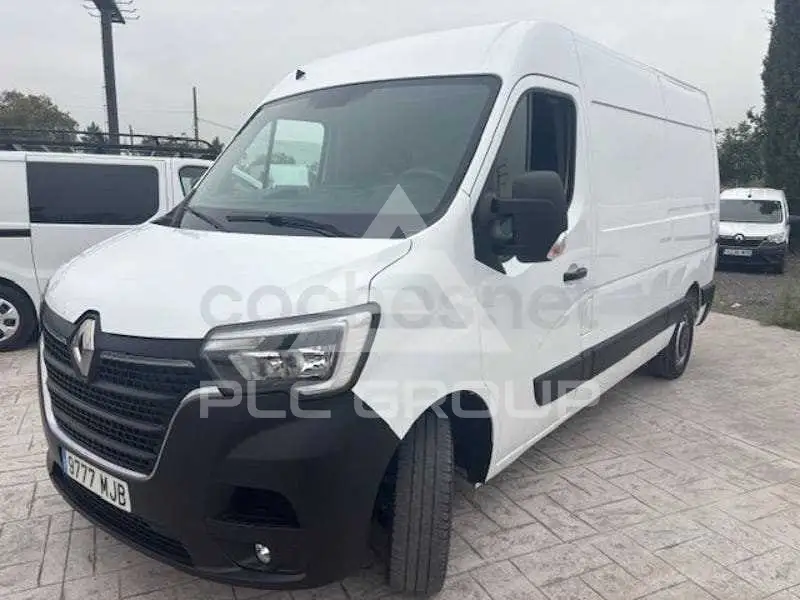 2024 Renault Master