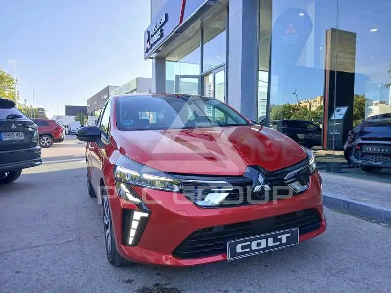 2025 Mitsubishi Colt