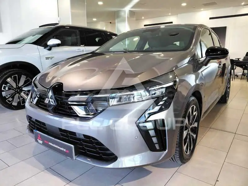 2025 Mitsubishi Colt