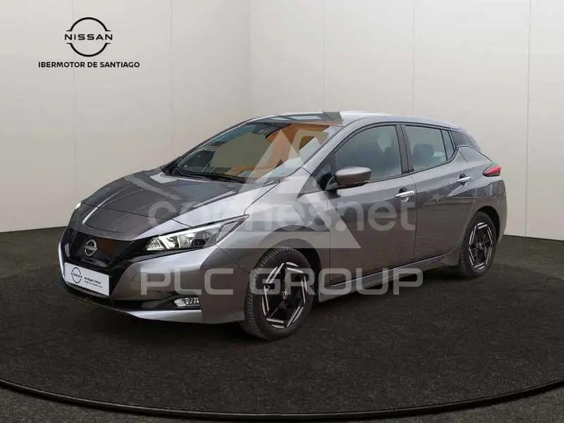 2025 Nissan LEAF