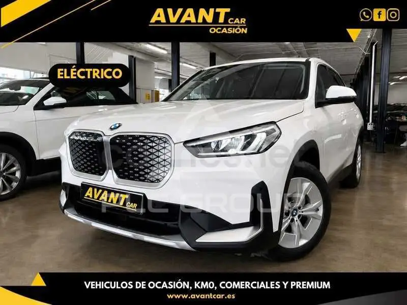 2025 BMW iX