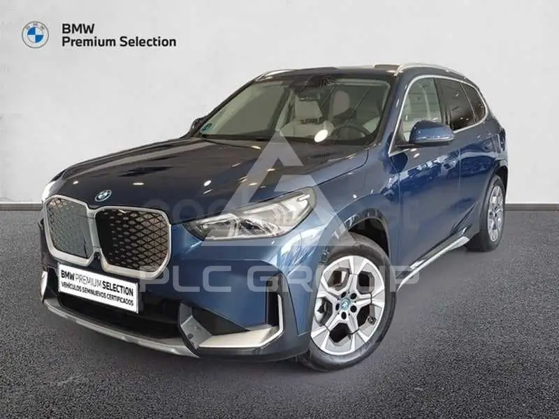 2025 BMW iX