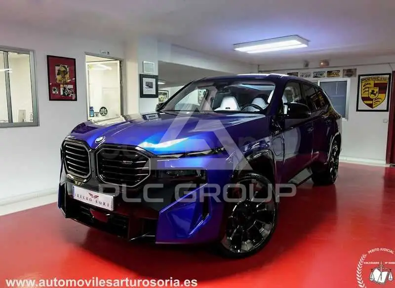 2025 BMW XM