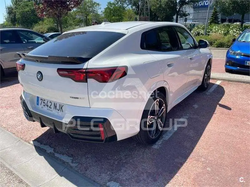 2025 BMW iX