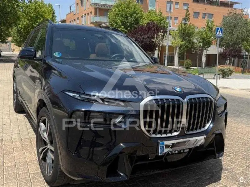 2025 BMW X7