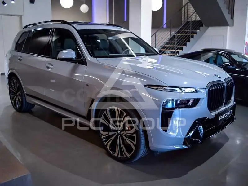 2025 BMW X7