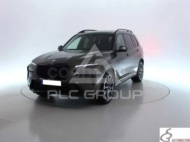 2025 BMW X7