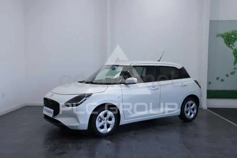 2025 Suzuki SWIFT