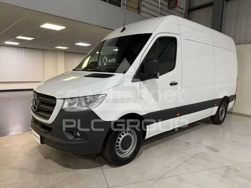 2025 Mercedes Benz Sprinter
