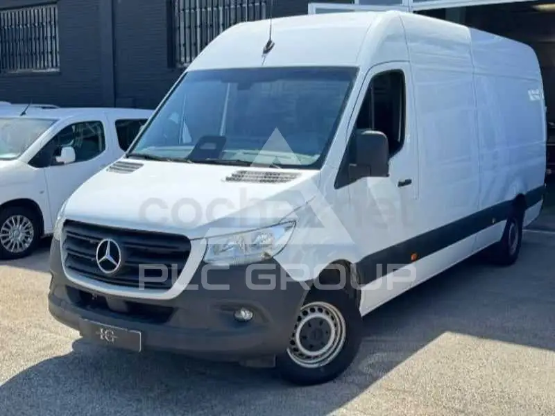 2025 Mercedes Benz Sprinter
