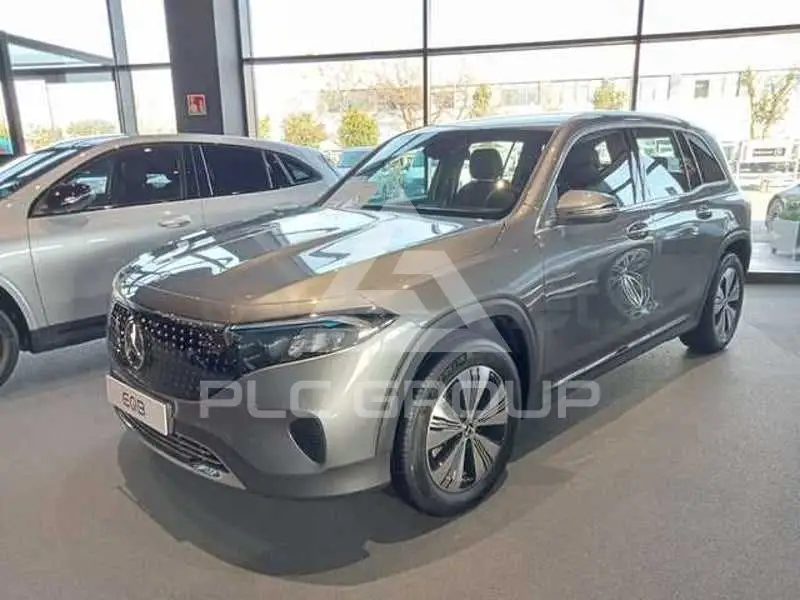2025 Mercedes Benz EQB
