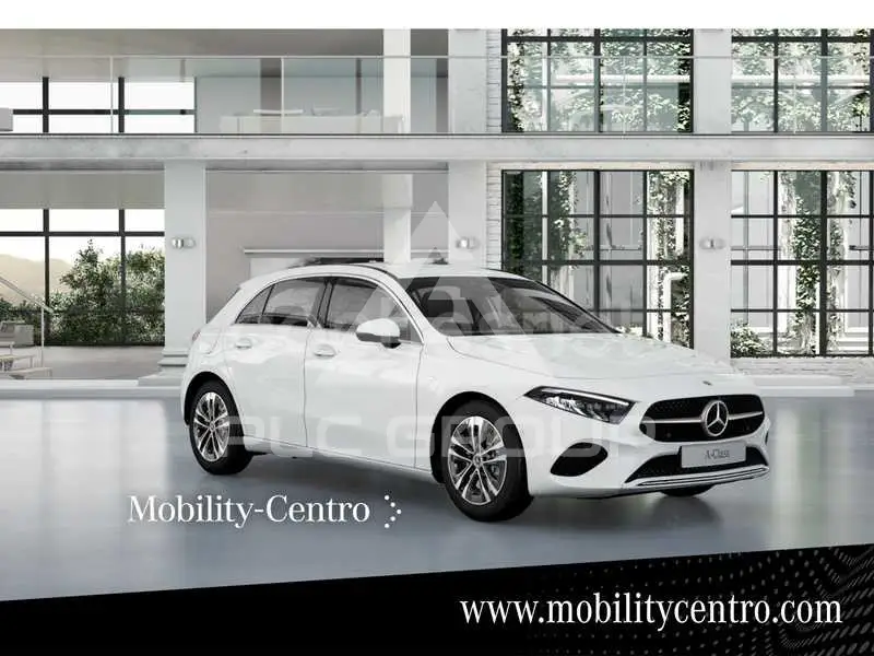 2025 Mercedes Benz A