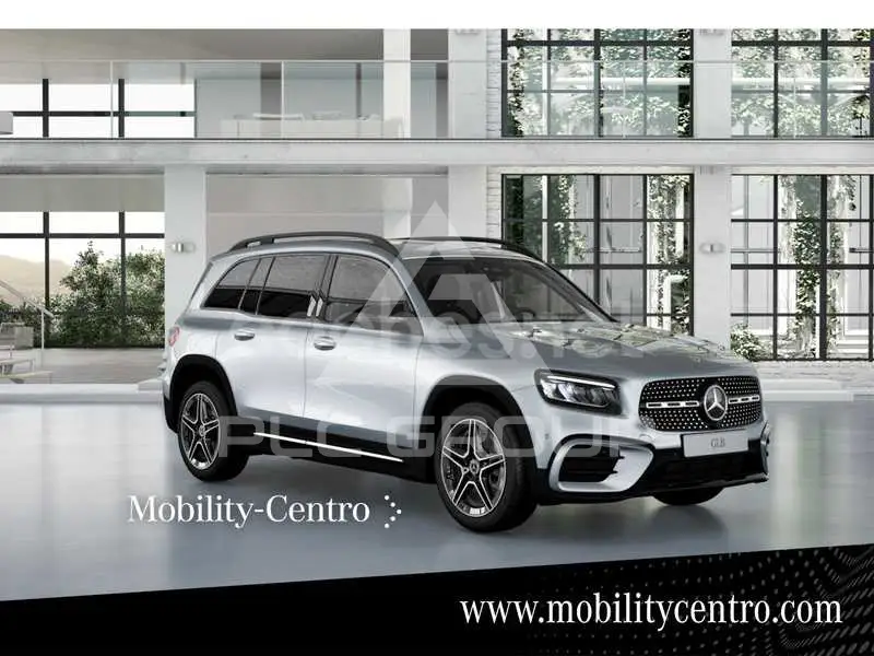 2025 Mercedes Benz GLB