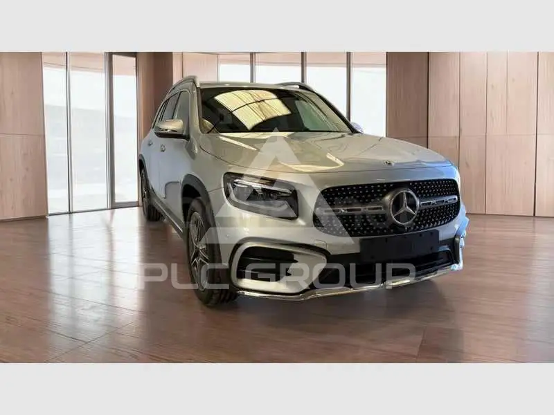 2025 Mercedes Benz GLB