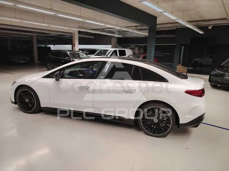 2025 Mercedes Benz EQE
