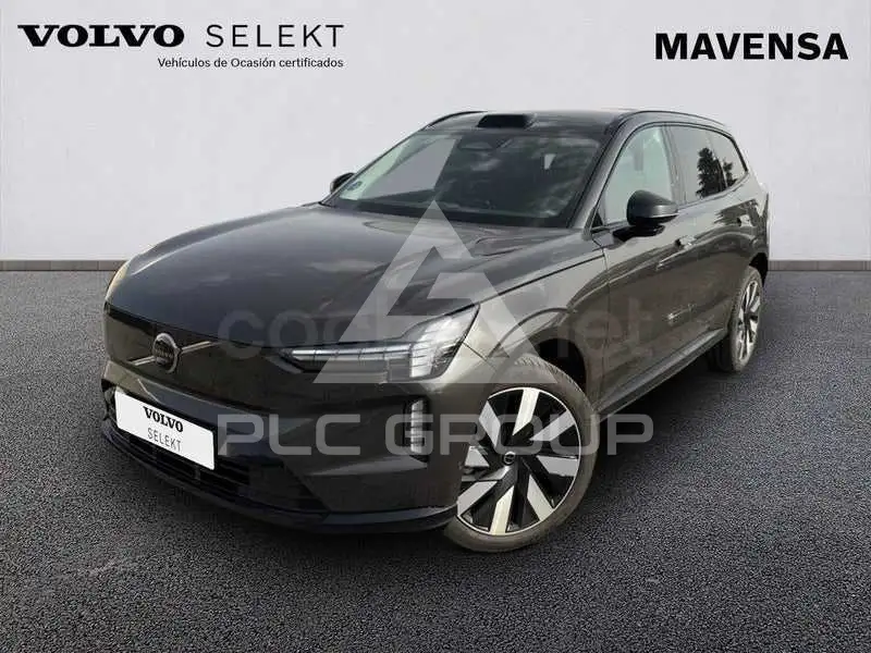 2025 Volvo EX 90