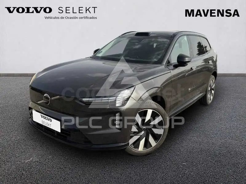 2025 Volvo EX 90