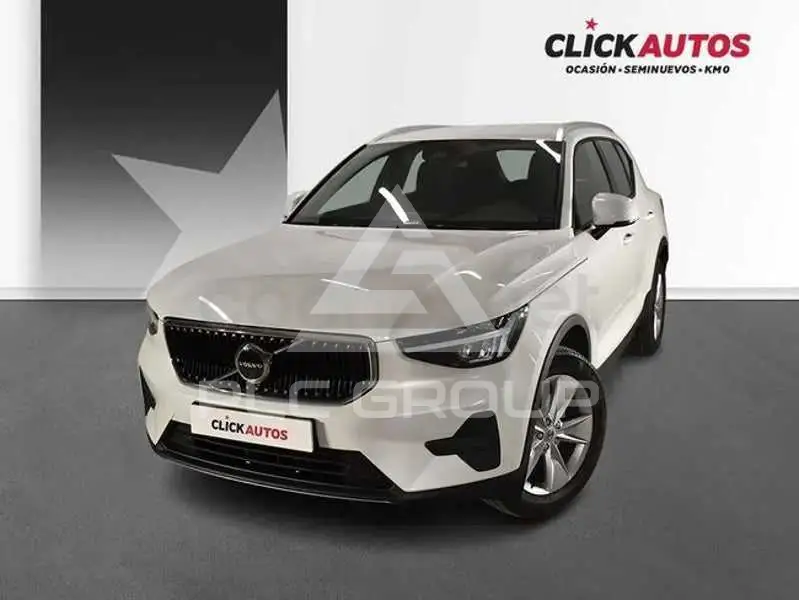 2025 Volvo XC40