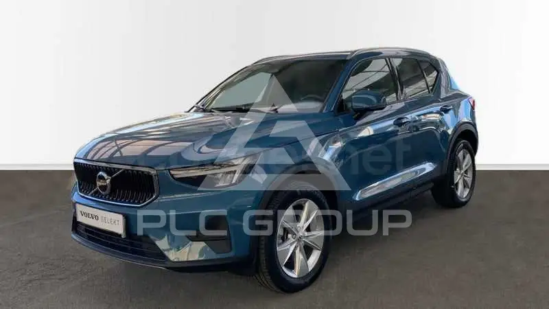 2025 Volvo XC40