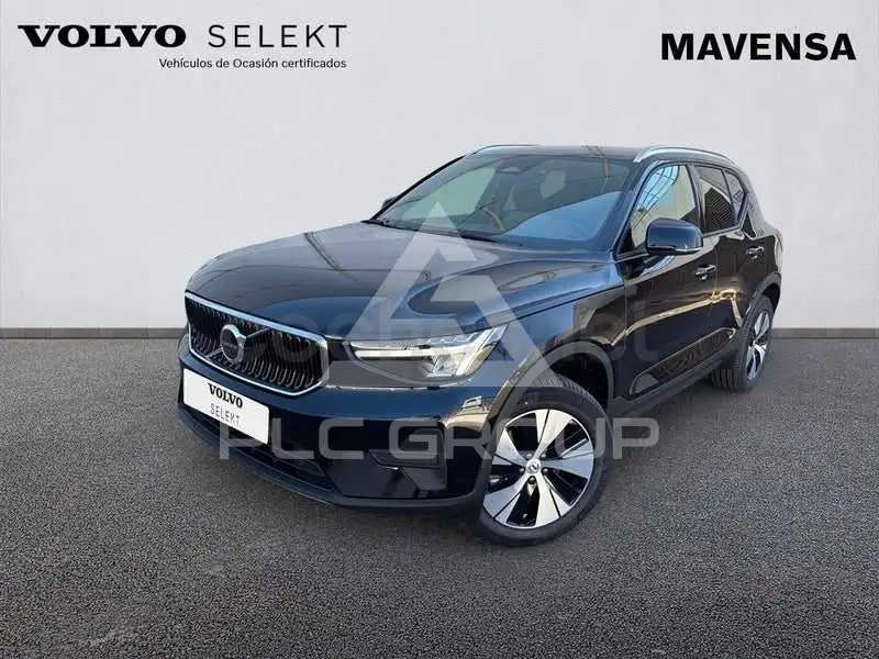 2025 Volvo XC40