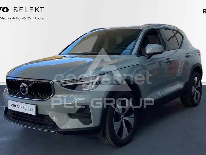 2025 Volvo XC40