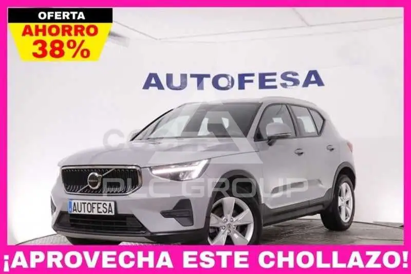 2025 Volvo XC40