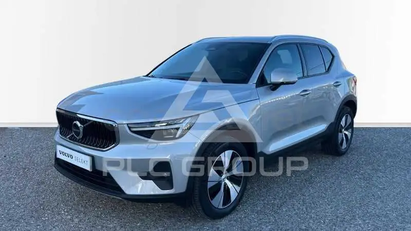 2025 Volvo XC40