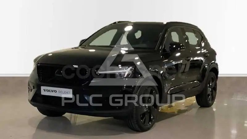 2025 Volvo XC40