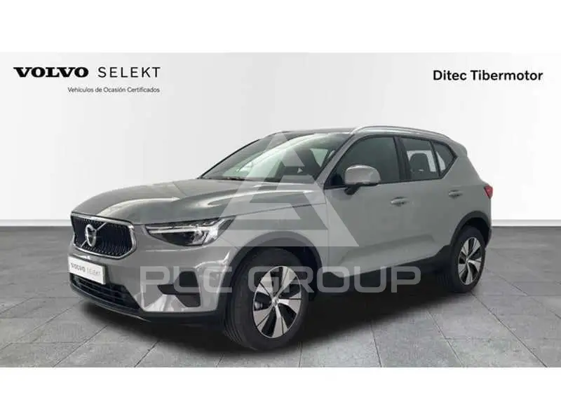 2025 Volvo XC40