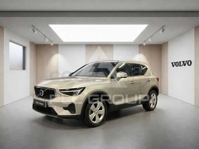 2025 Volvo XC40
