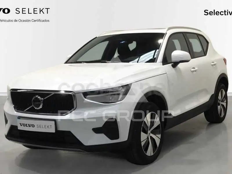 2025 Volvo XC40