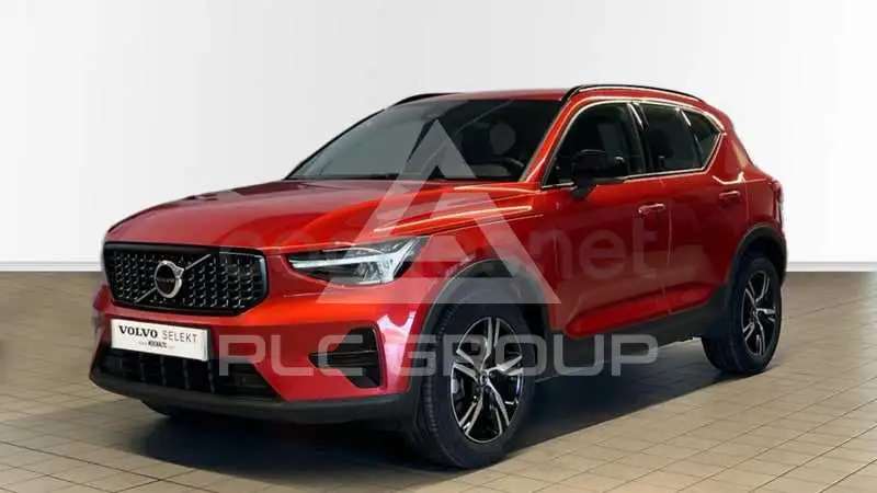 2025 Volvo XC40