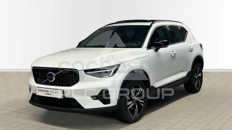 2025 Volvo XC40