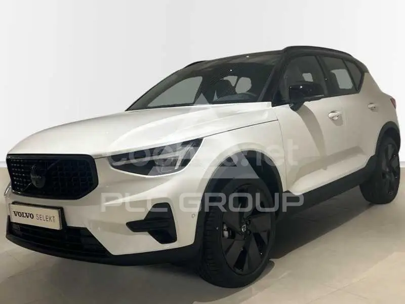 2025 Volvo XC40